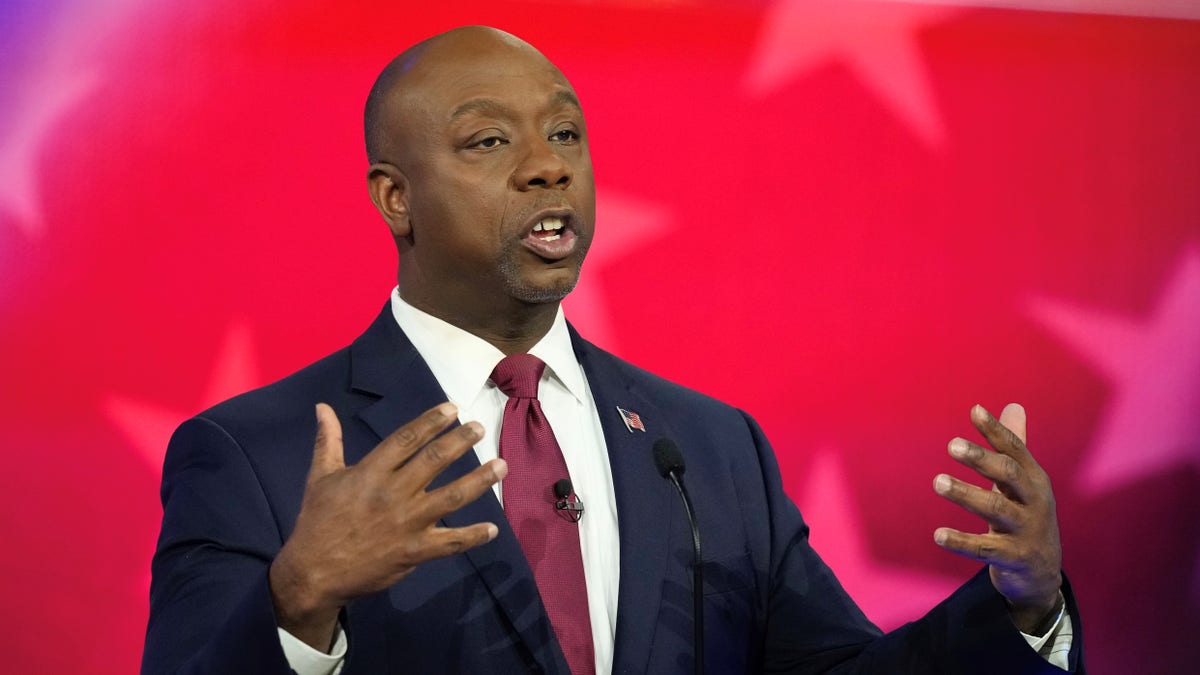 Tim Scott suspends his Republican presidential campaign