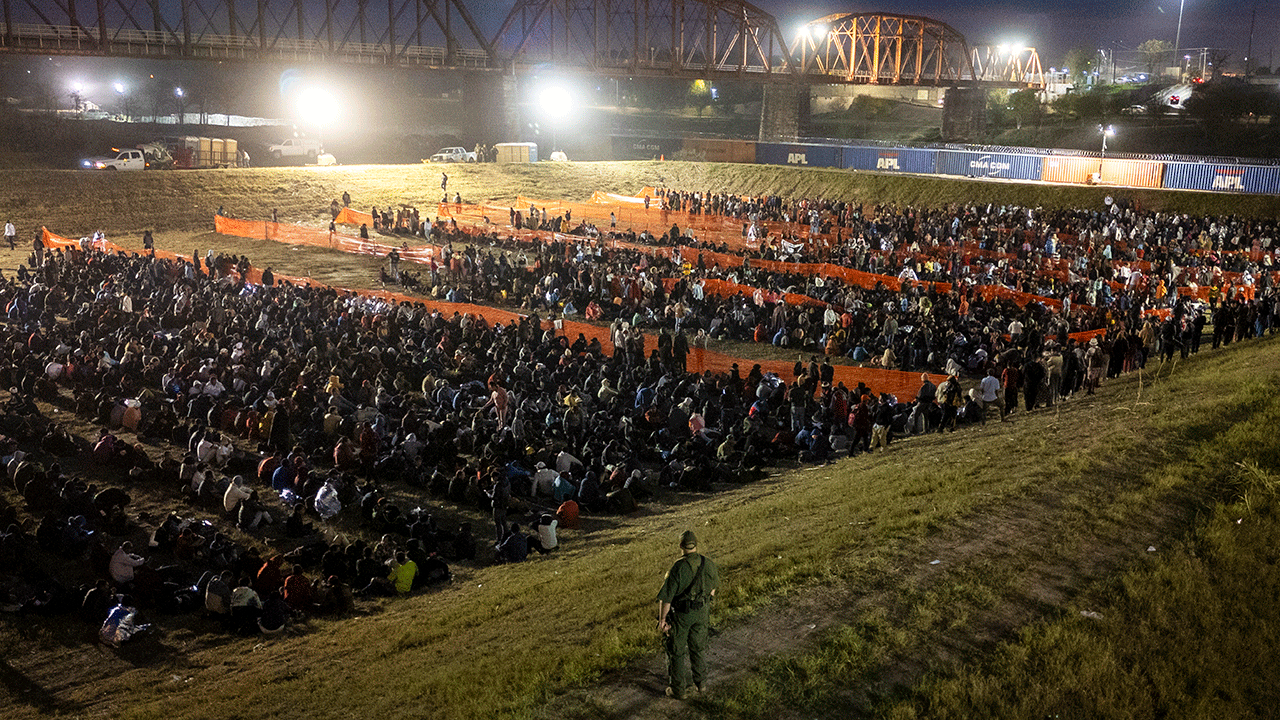 Texas border, migrants