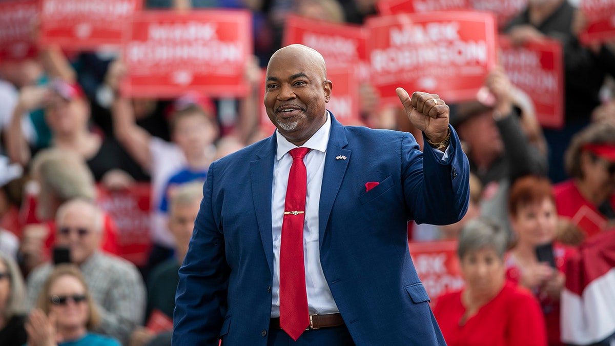 Mark Robinson announces governors bid