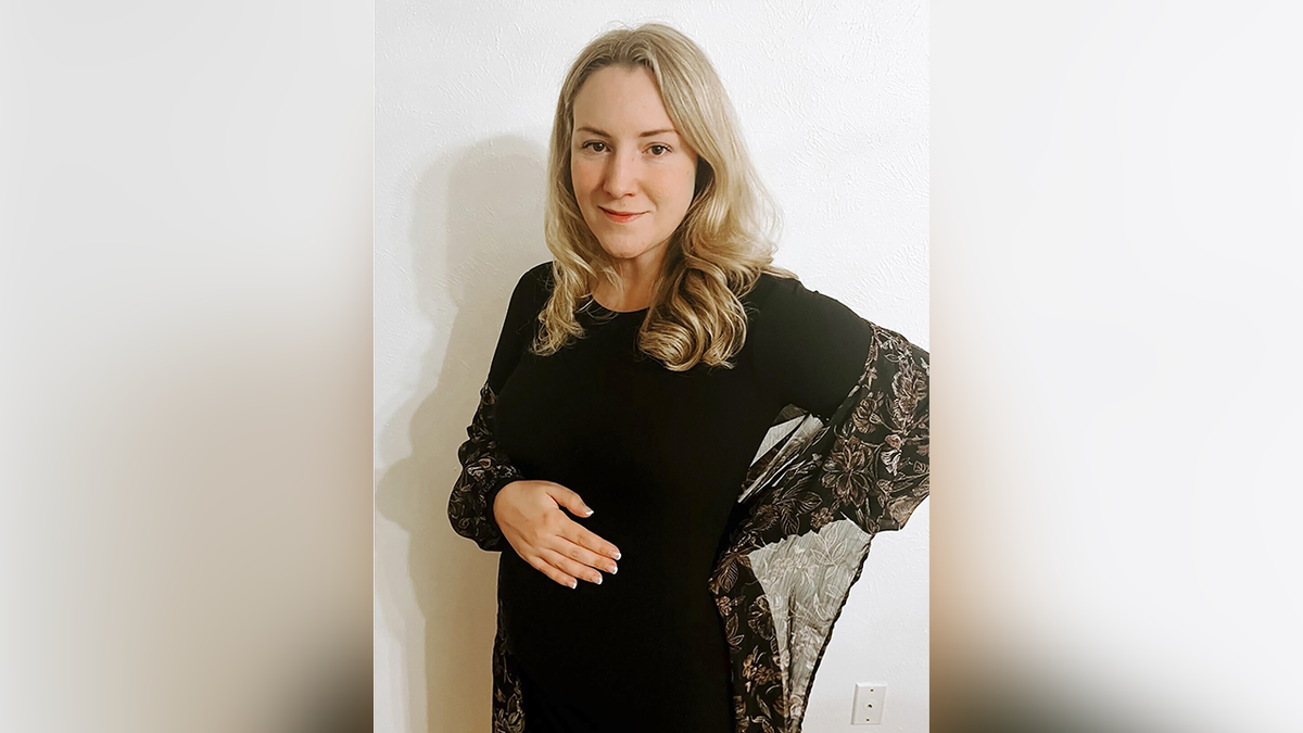 Kate Cox pregnancy photo