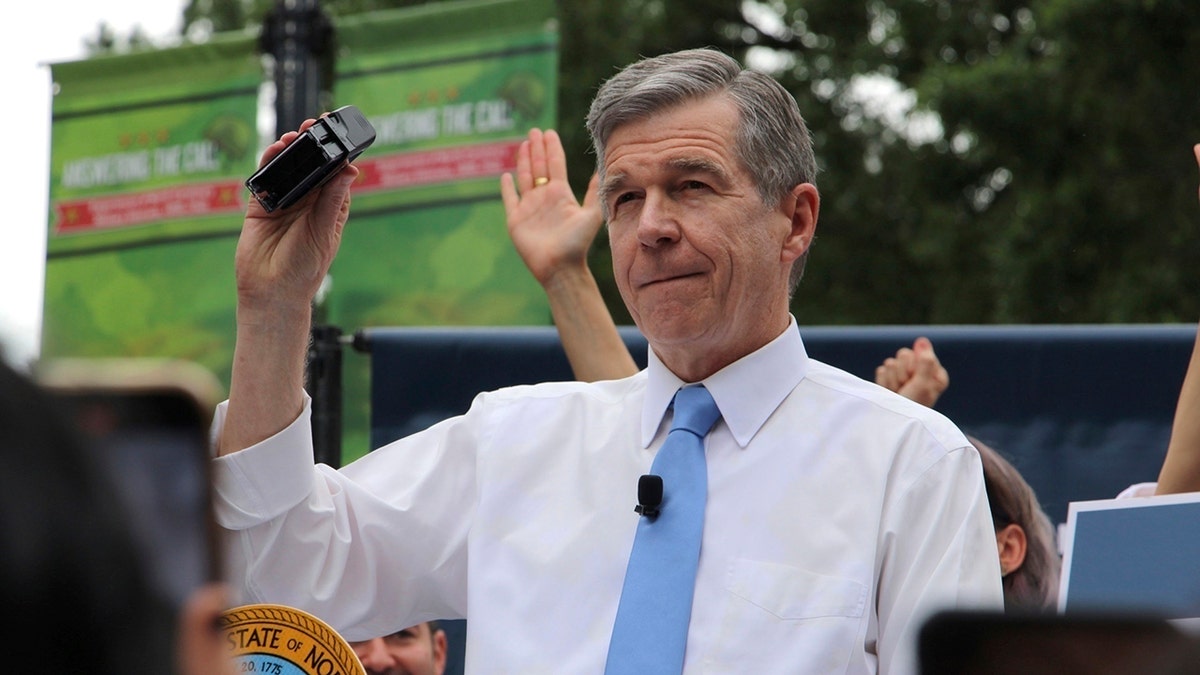 Roy Cooper