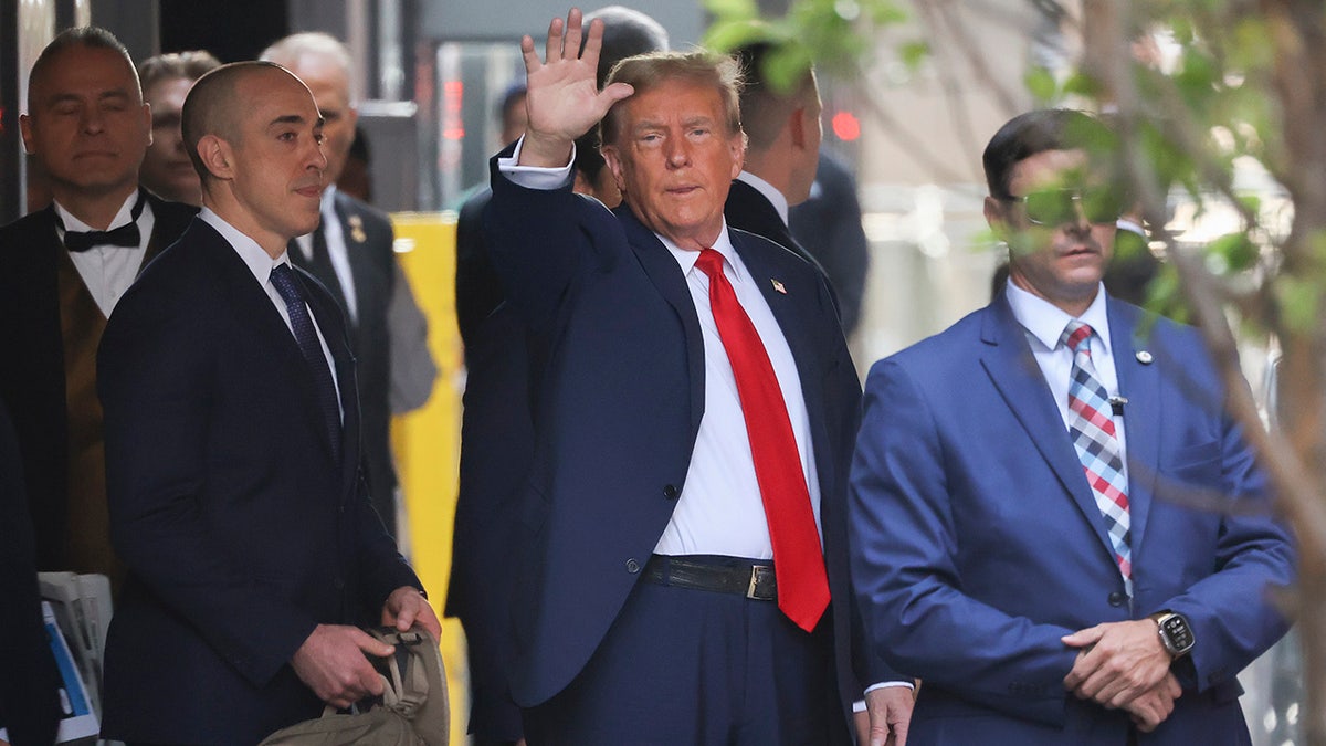 Former President Donald Trump leaves Trump Tower on his way to Manhattan criminal court