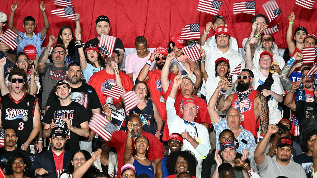 Trump's Philadelphia crowd