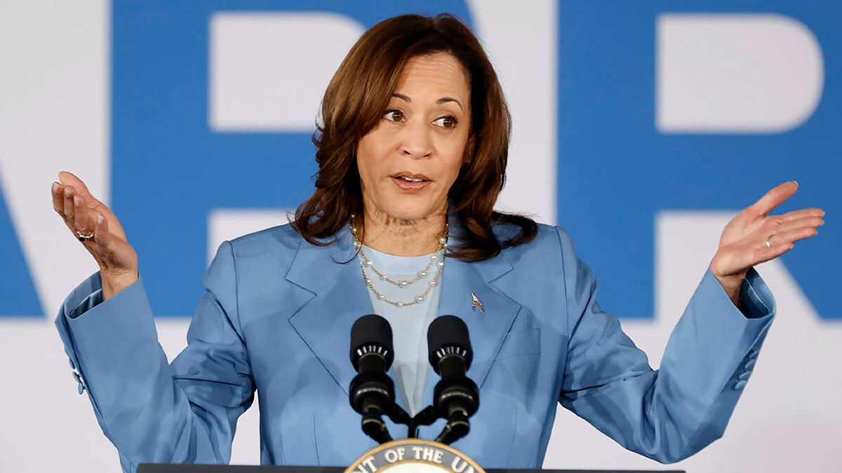 Kamala Harris shrugging shoulders 