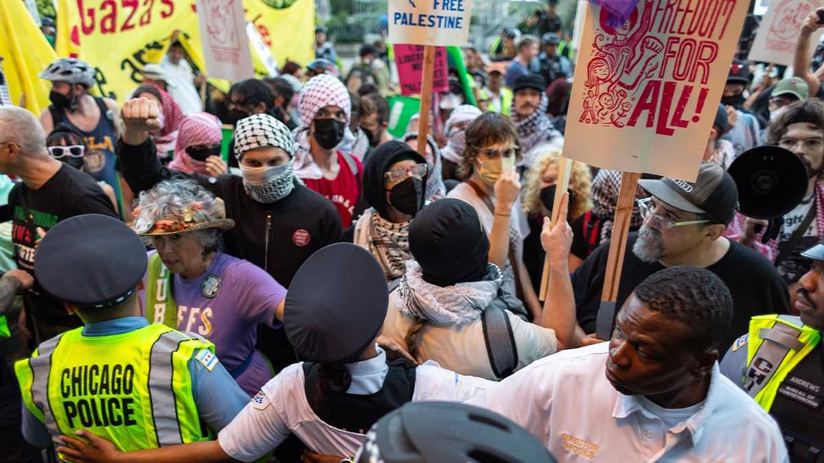 Police and protesters in Chicago