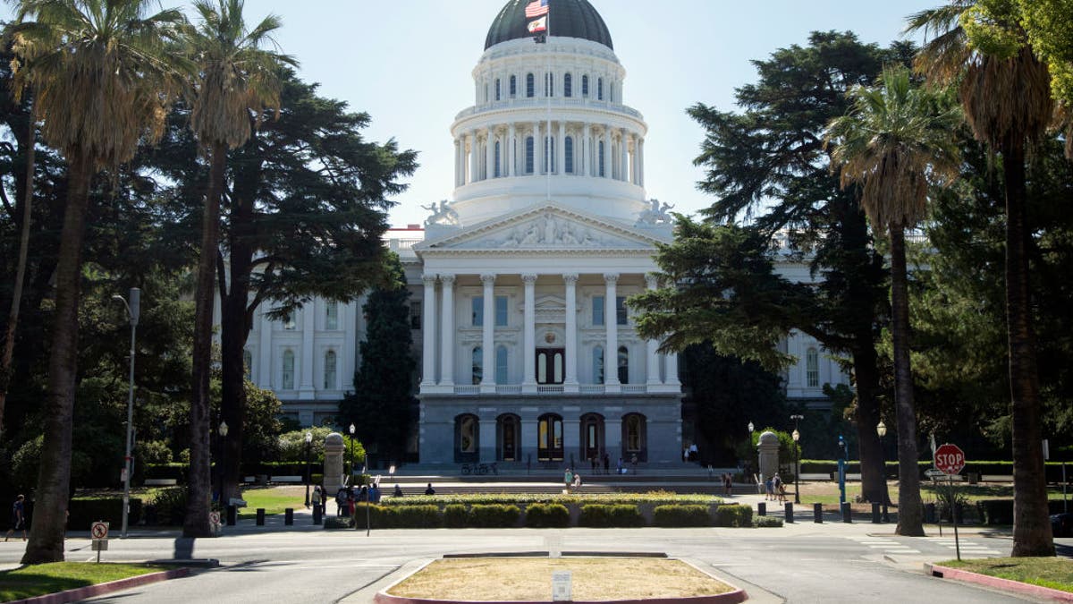 CA Capitol building framed by trees