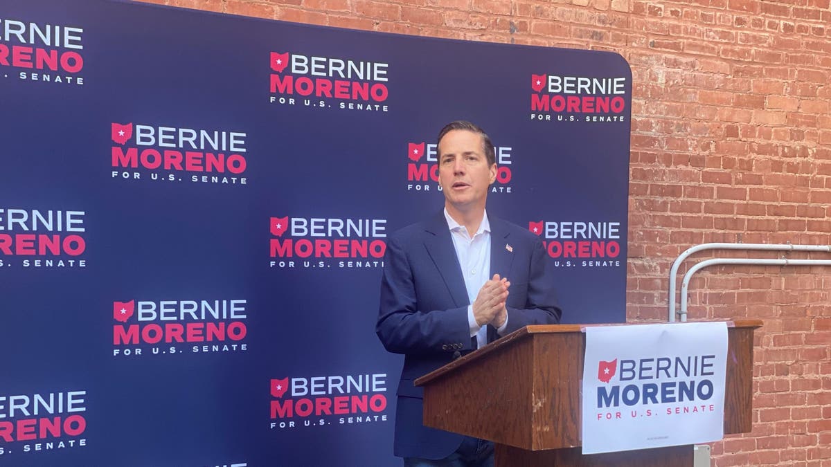 Ohio Republican Senate candidate Bernie Moreno holds an event in downtown Springfield, Ohio on September 14, 2024. (Fox News - Michael Lee)