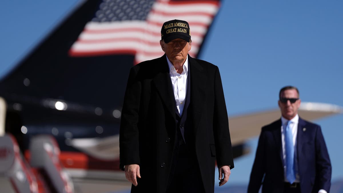 Trump arrives for New Mexico rally