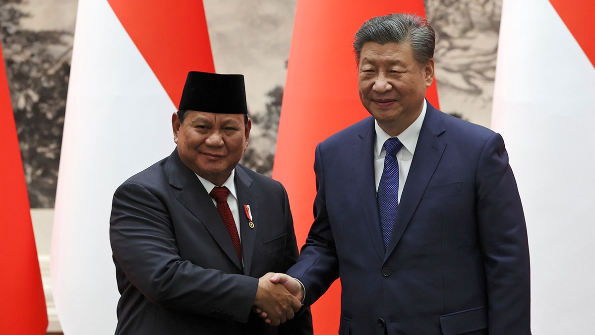 Prabowo Subianto and Xi Jinping