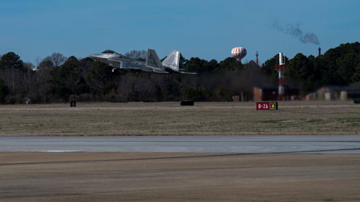 F-22 jet