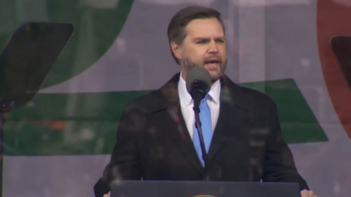 JD Vance addressing March for Life activists