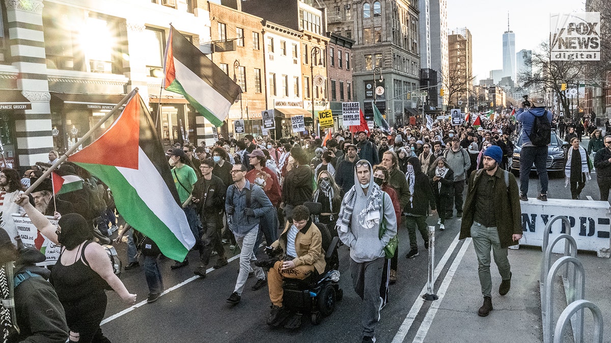 Pro-Hamas-protestors support Columbia activist arrested by ICE