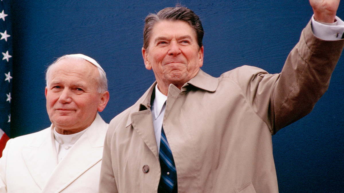 Reagan and Pope John Paul II