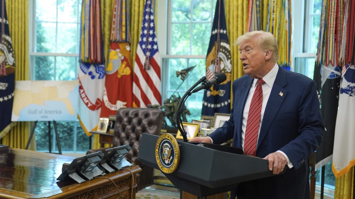 Trump speaks in Oval Office