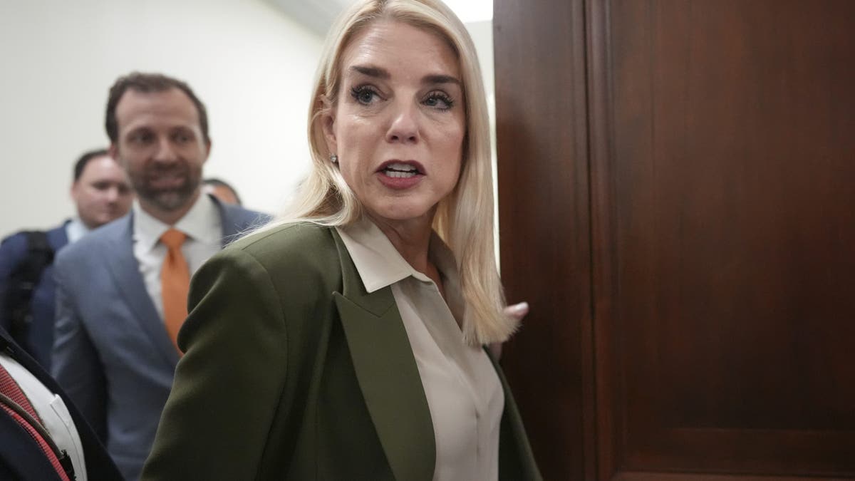 Pam Bondi closeup