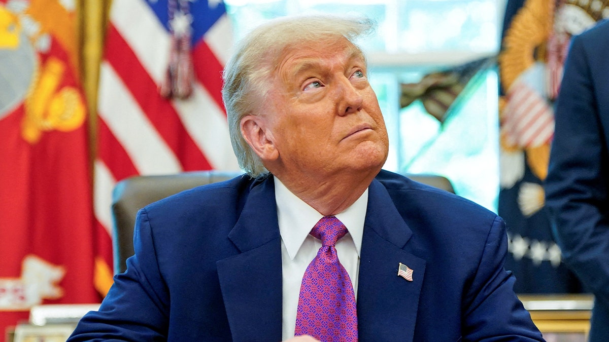 Donald Trump in the Oval Office