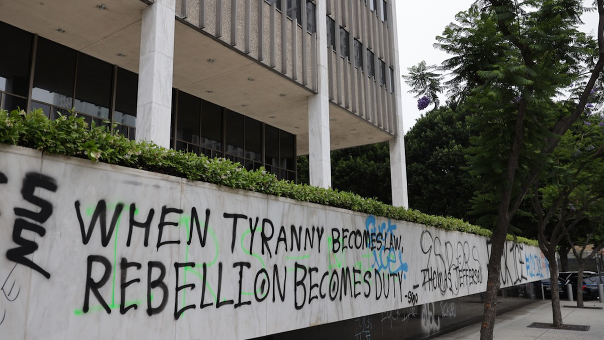 HUD pic during LA riots