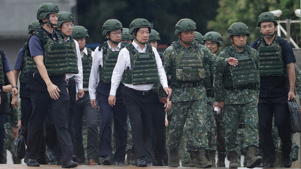 Taiwan President with Taiwanese troops