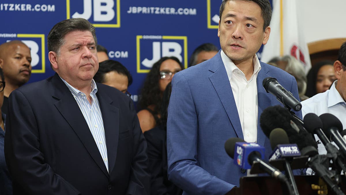 Texas Dems flee to Chicago, New York and Boston