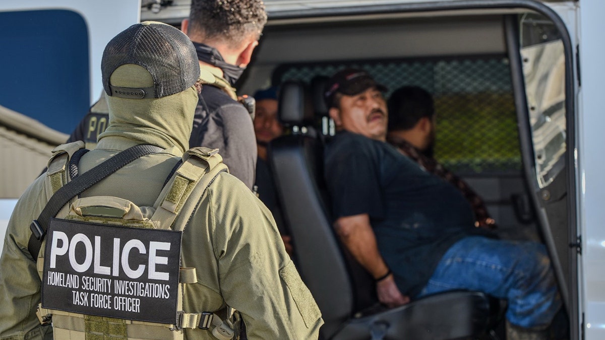 illegal migrants arrested by ICE