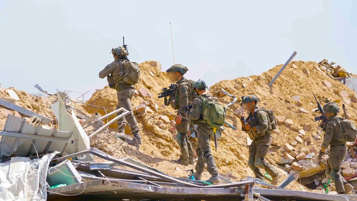 IDF troops operate against Hamas in Gaza