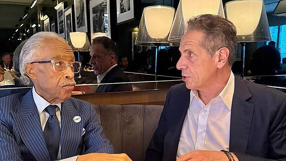 Al Sharpton eating breakfast with Andrew Cuomo