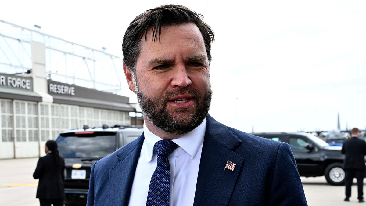 JD Vance in Minneapolis