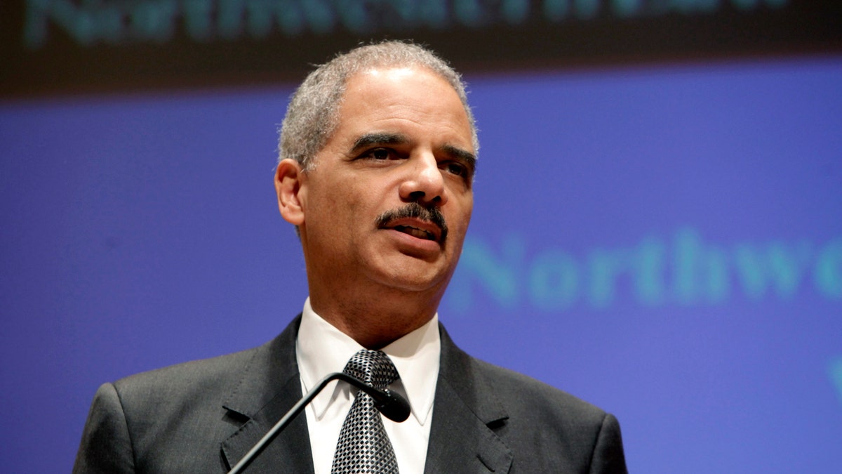 Eric Holder speaks in Chicago