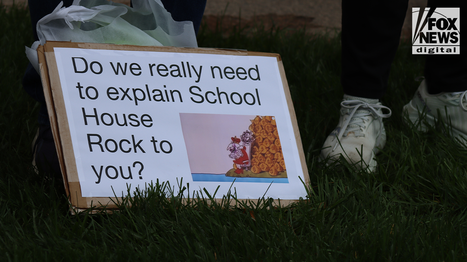 school house rock sign no kings