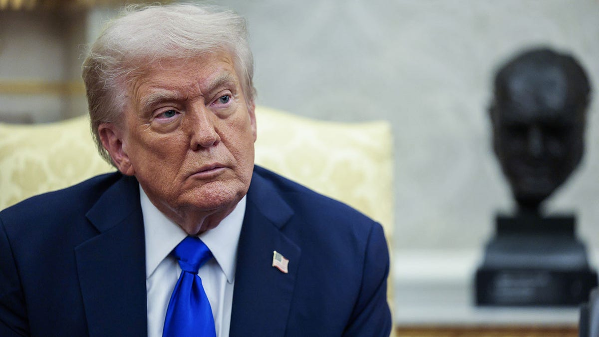 President Trump meets with Prime Minister Carney in Oval Office, Oct. 7, 2025