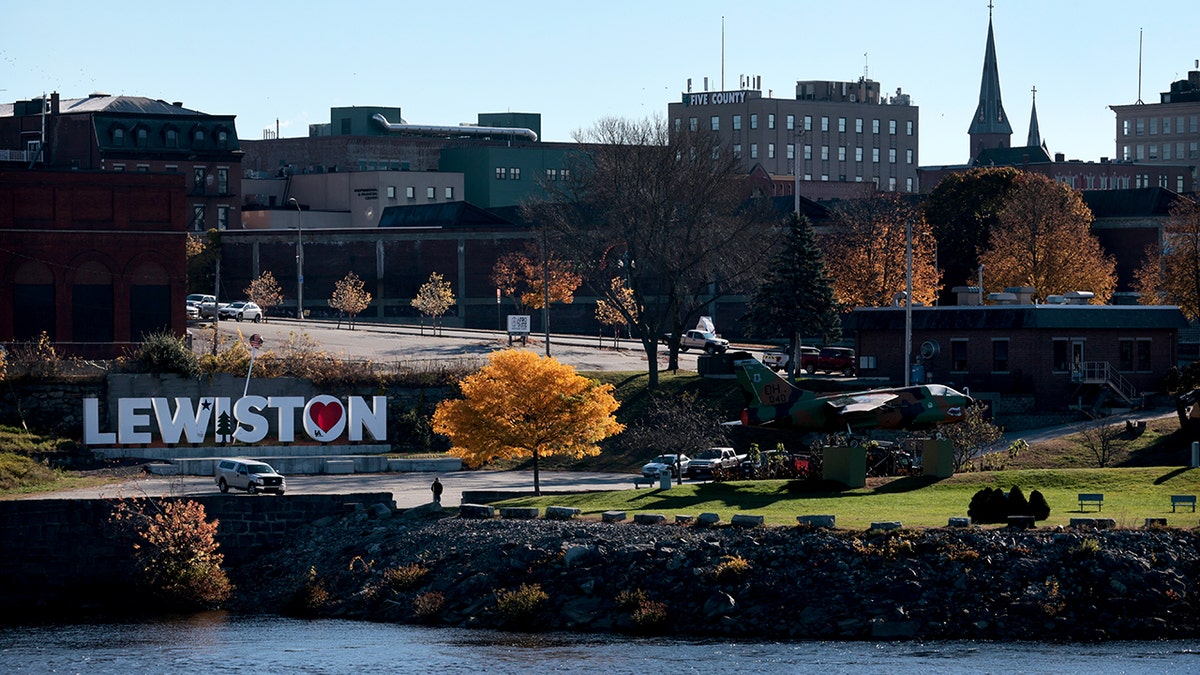 Lewiston sign