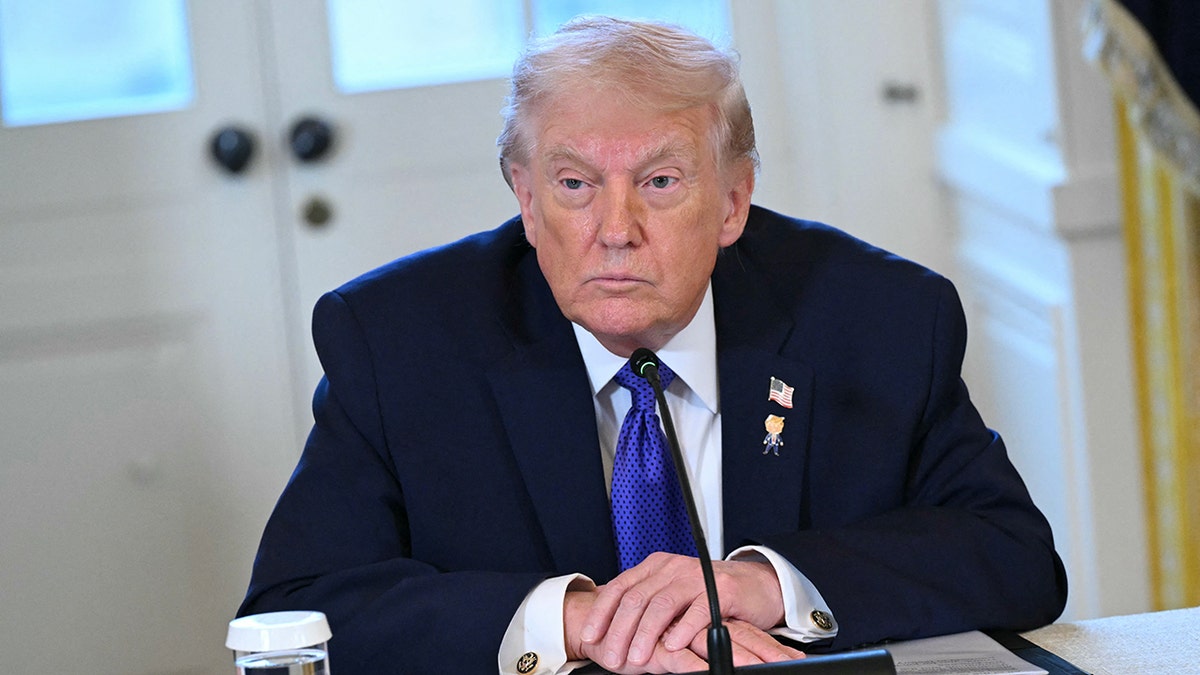 Trump at white house 