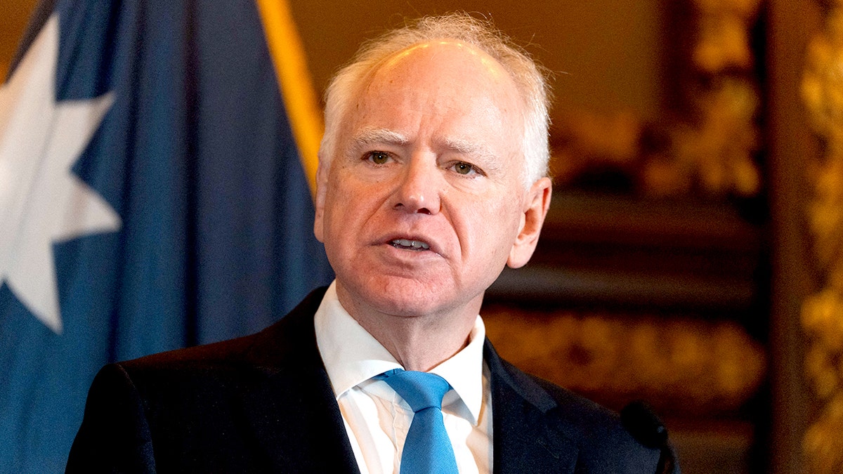 Tim Walz announces he won't seek re-election.