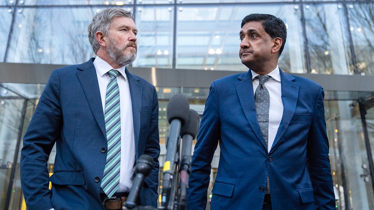 Reps. Thomas Massie and Ro Khanna