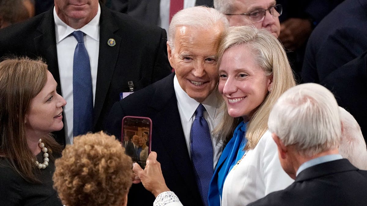 Biden and Spanberger in House chamber