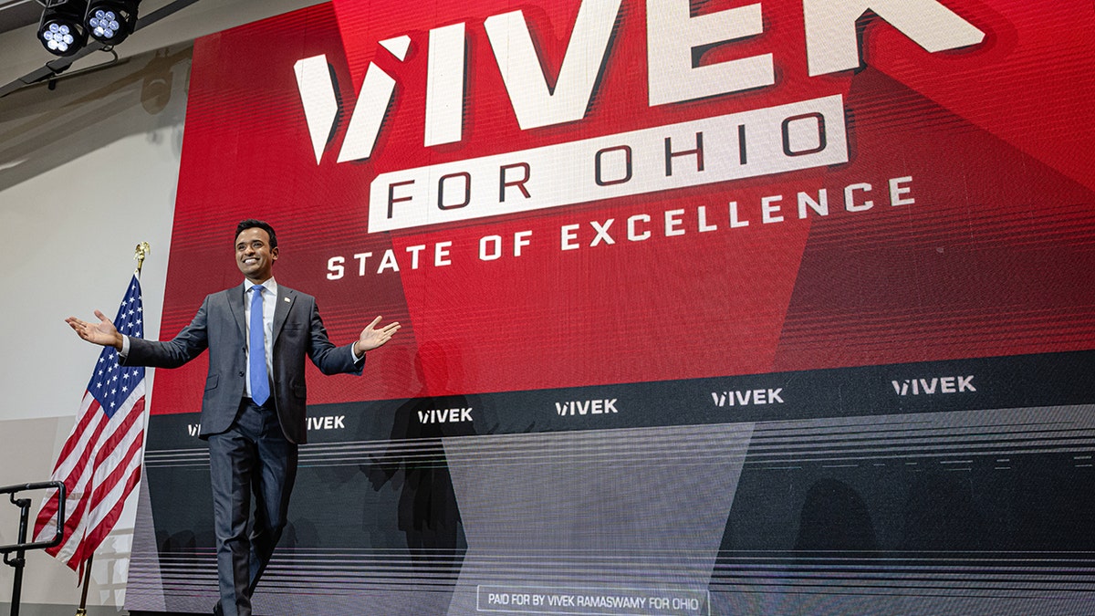 Vivek Ramaswamy stepping on stage at CTL Aerospace in Cincinnati, Ohio