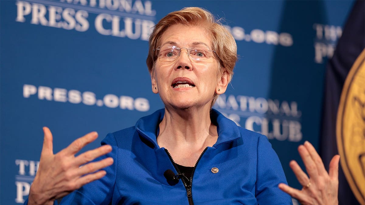 Senator Elizabeth Warren speaking at the National Press Building in Washington, D.C.