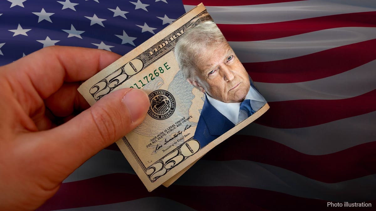 america $250 bill with trump face