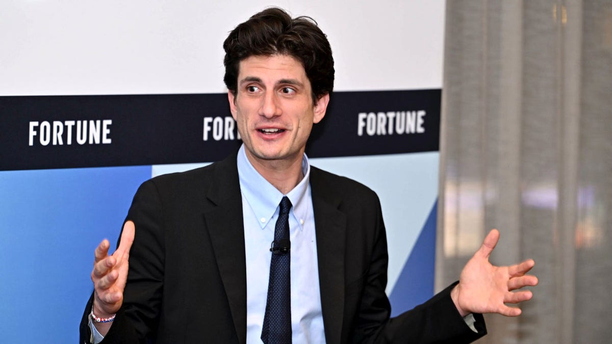 Jack Schlossberg speaking at Fortune CEO Initiative New York Dinner in New York City