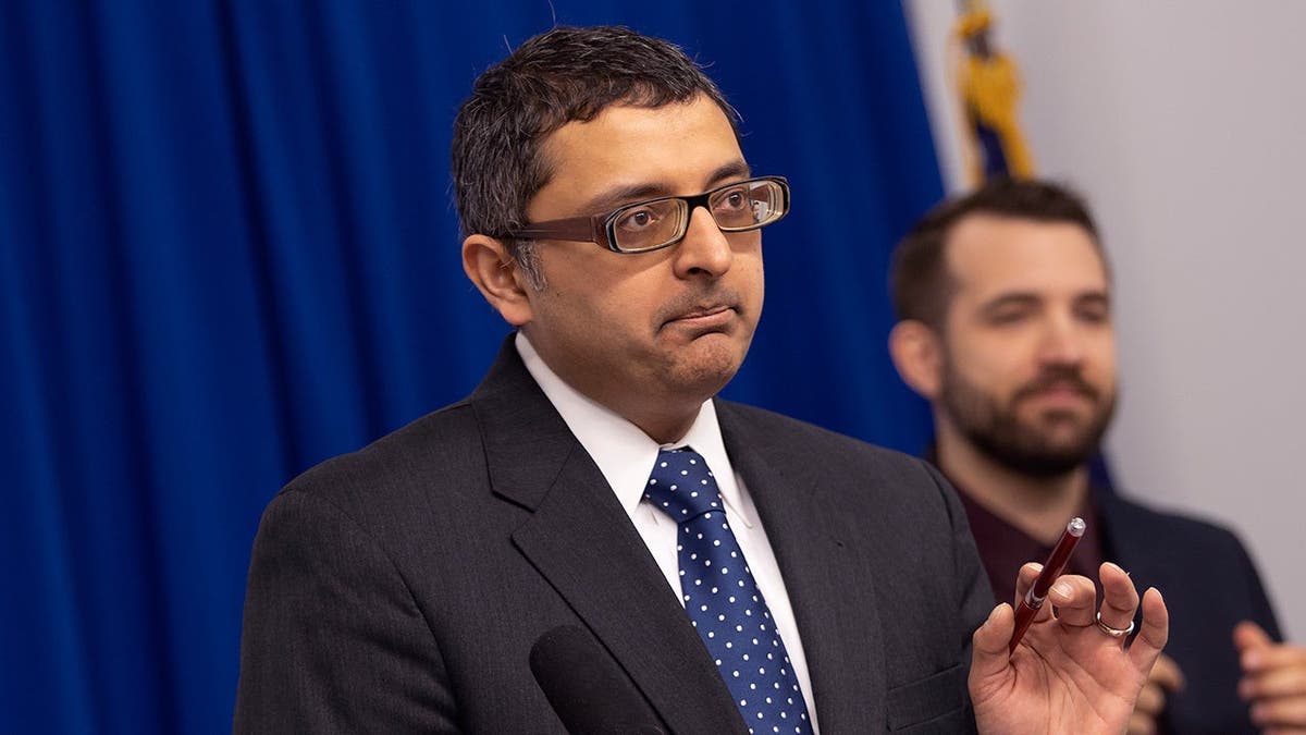 Dr. Nirav Shah speaking at podium