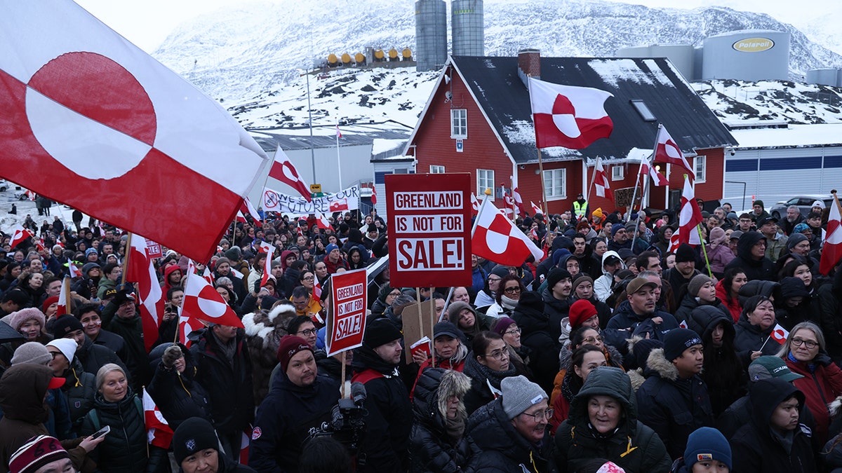 Greenland protest outside US consulate