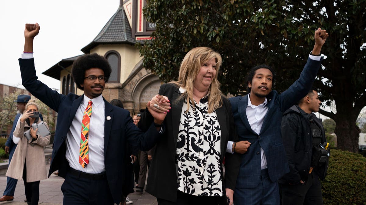 Harris Tennessee Lawmaker Expulsion