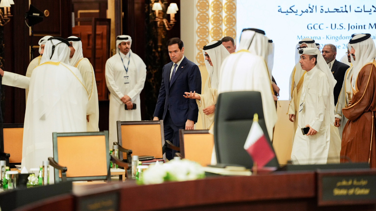 Marco rubio in Bahrain 2