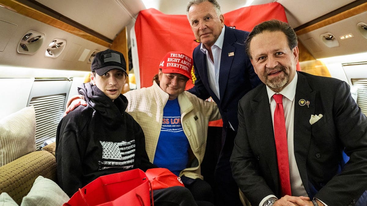 Steve Witkoff and Sebastian Gorka greet Robert Gilman on plane