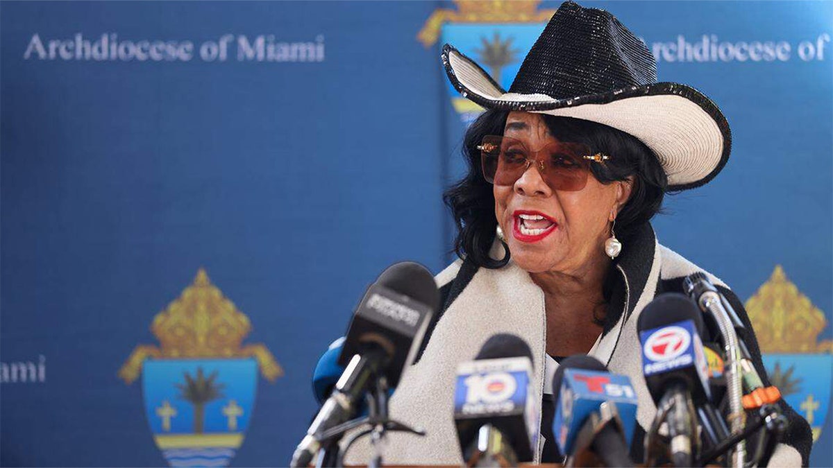 Rep. Frederica Wilson in a sparkly black cowgirl hat