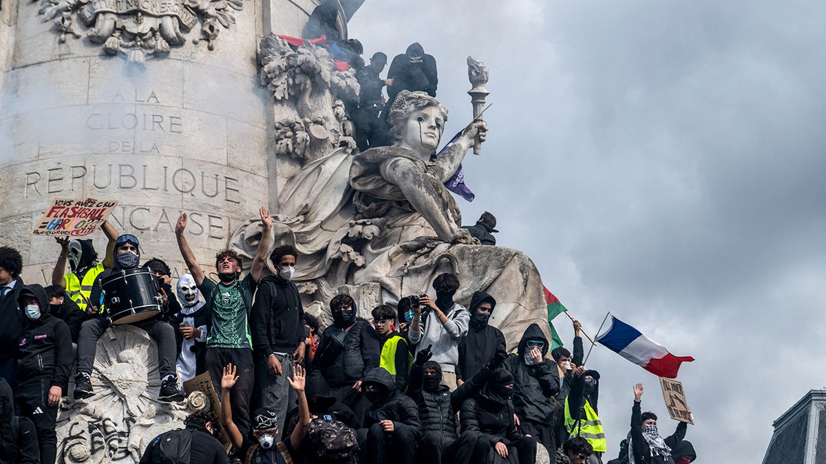 France Paris protests French Republic statue