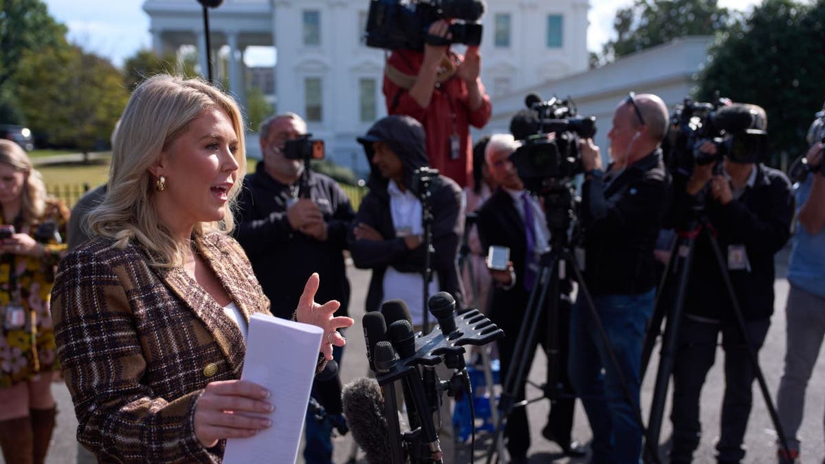 Karoline Leavitt outside the White House