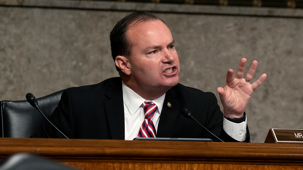 mike-lee-angry