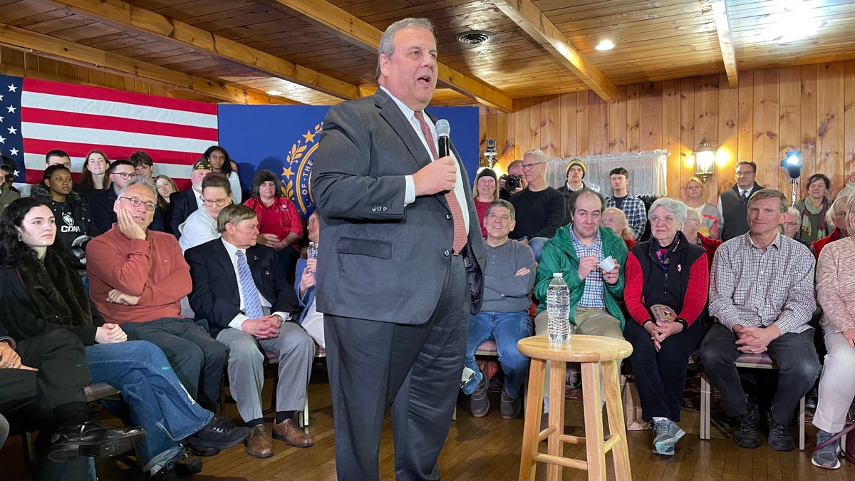 Chris Christie takes aim at Nikki Haley campaigning in New Hampshire