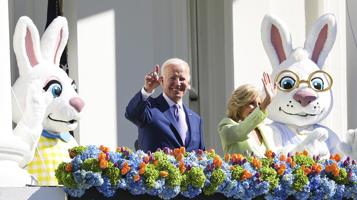 Biden, Easter bunny